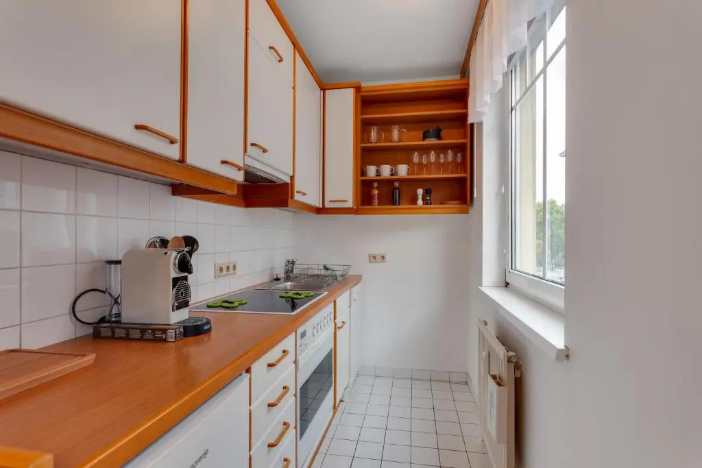 City Apartment Close to Shopping Mile