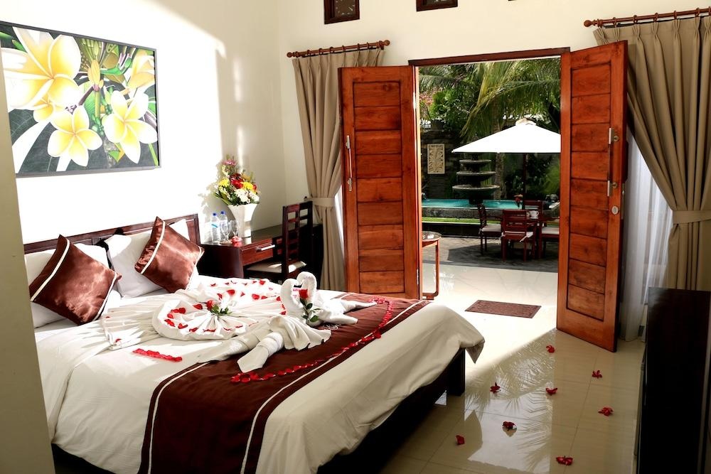 Отель Kubu Garden Suites & Villas Nusa Dua в Беное