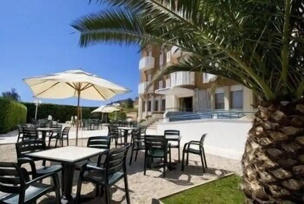 Hotel photo 16