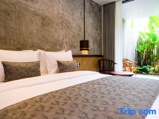 Japa Suites & Villas