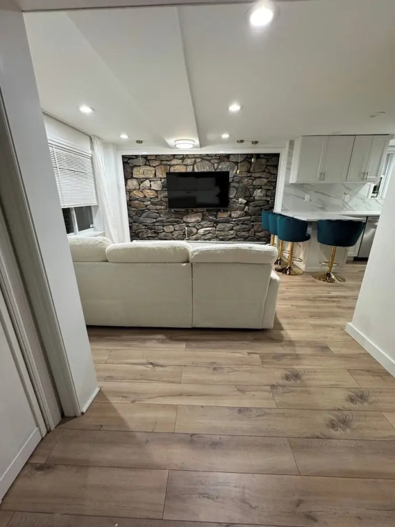 Luxe 1BR Oasis - Prime NY Stay