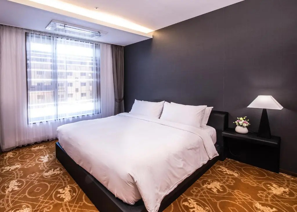 Superior Double room (full double bed)