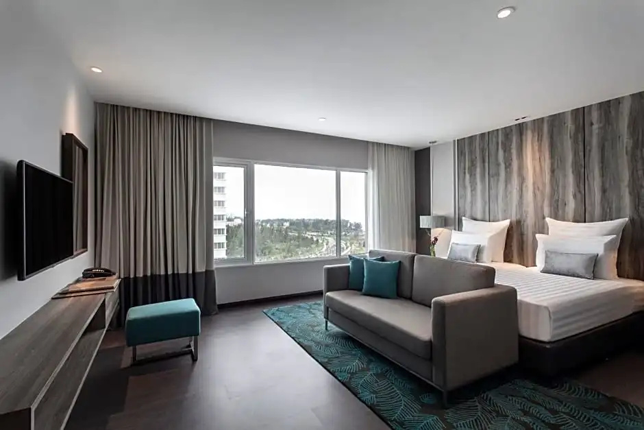 Executive room with sea view