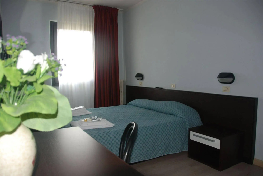 Hotel photo 12