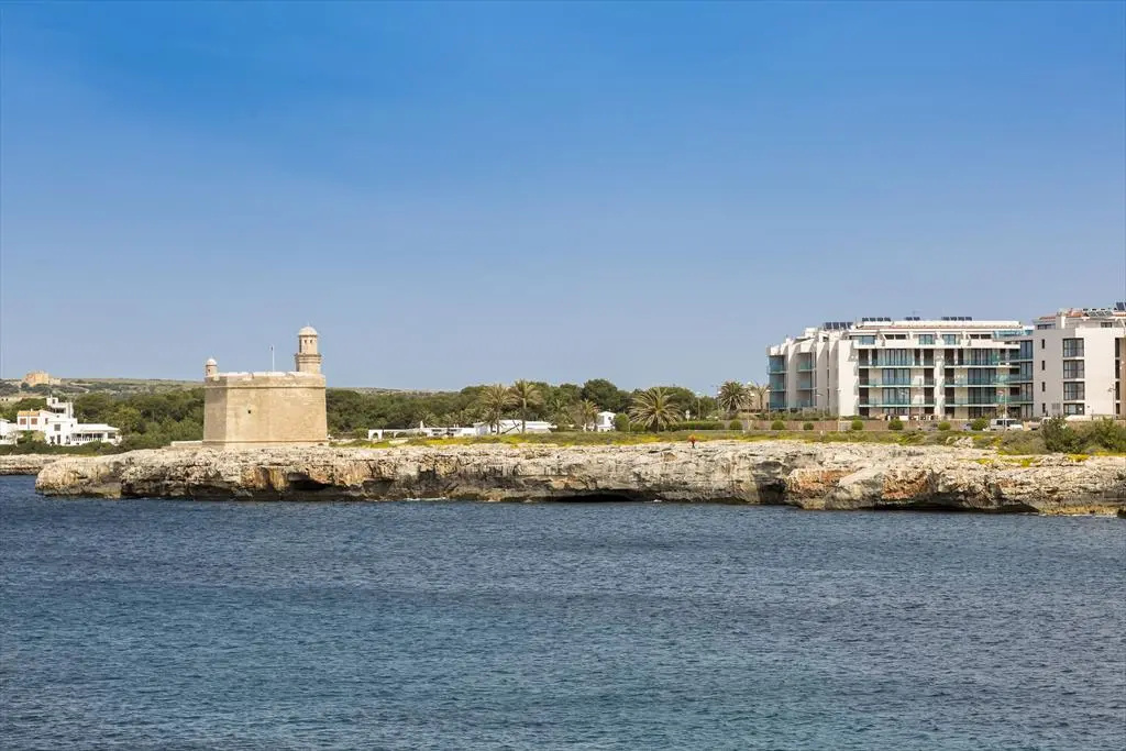 Beach & Waterfront