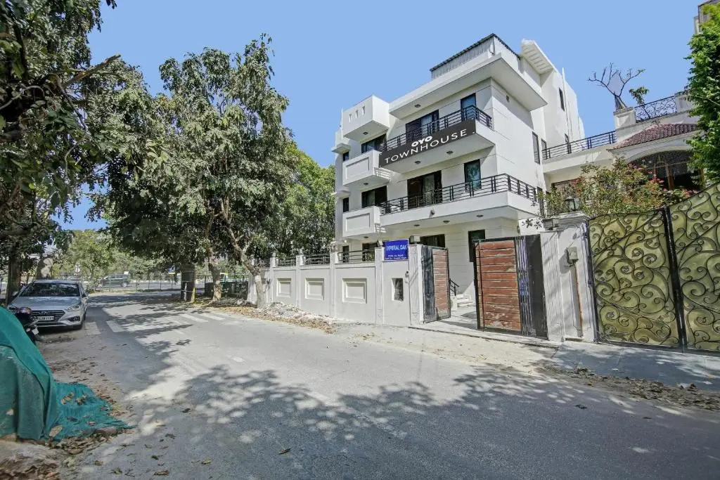 Townhouse 959 Imperial Oak