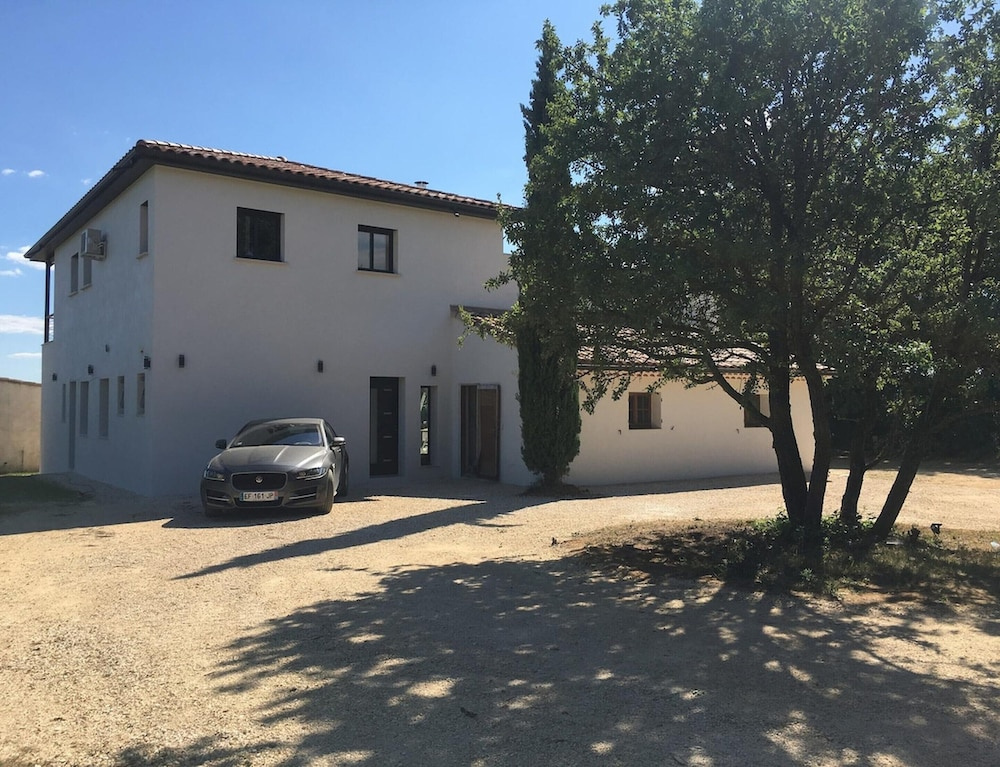 Voir la photo 1 — Gorgeous Mansion for 6 in Barjac