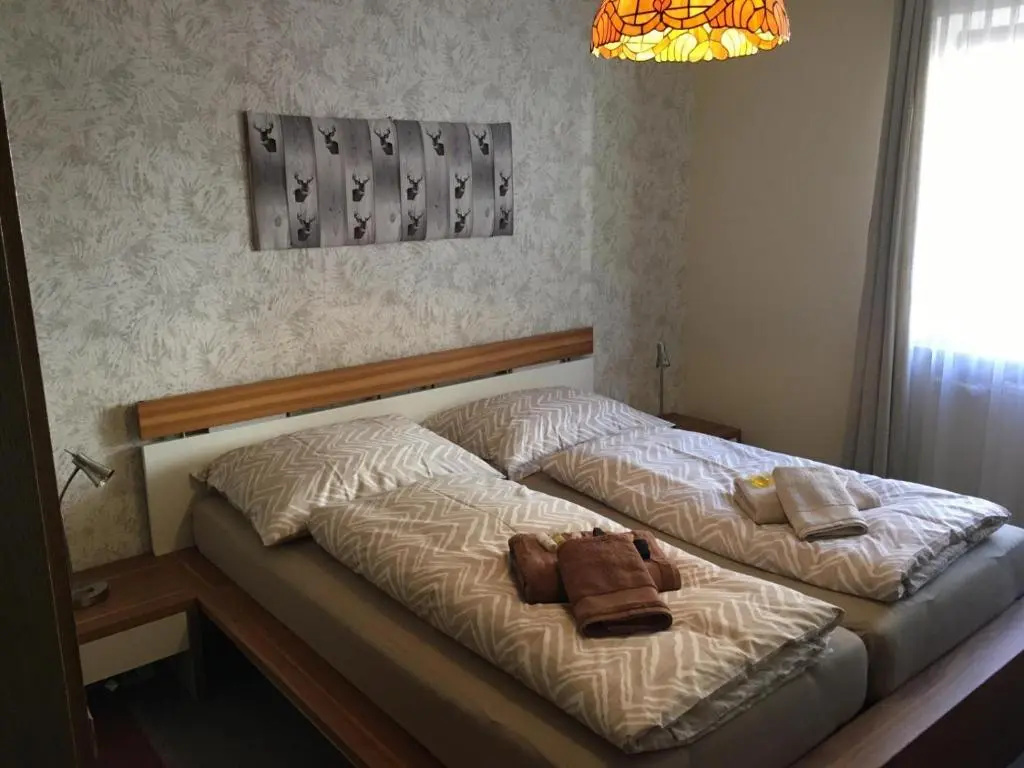Economy room
