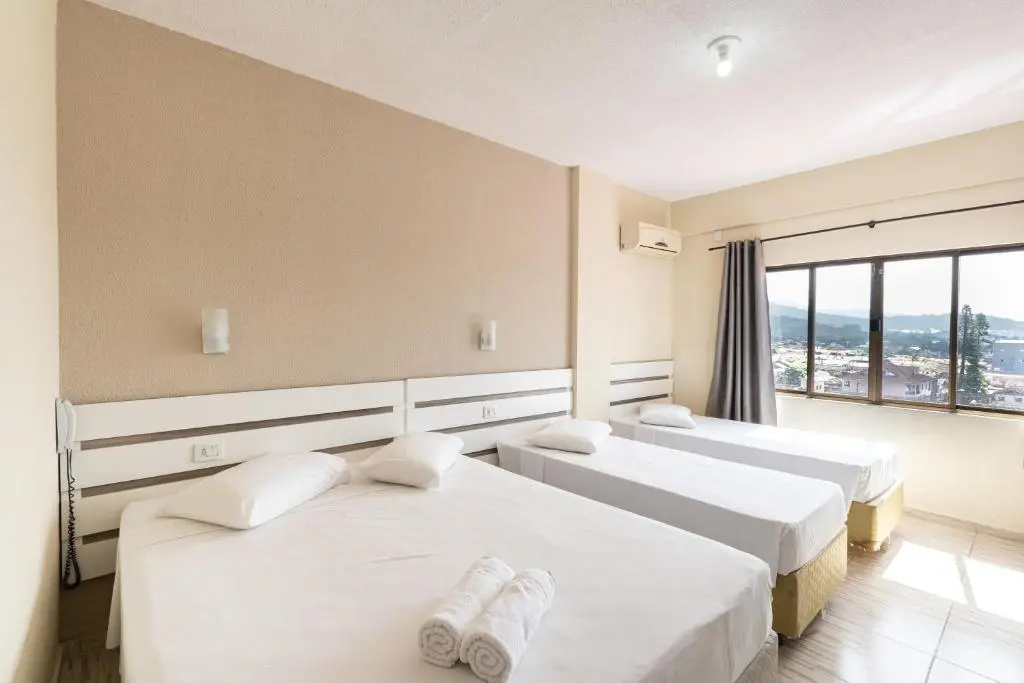 Deluxe Quadruple room