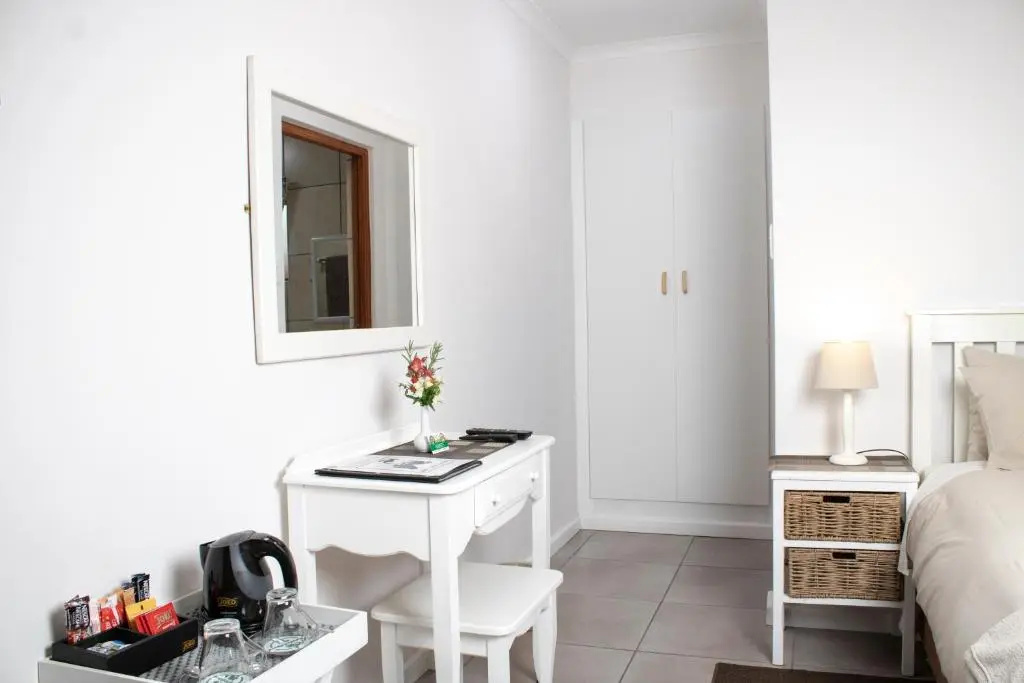 Standard Double room with garden view (twin beds)