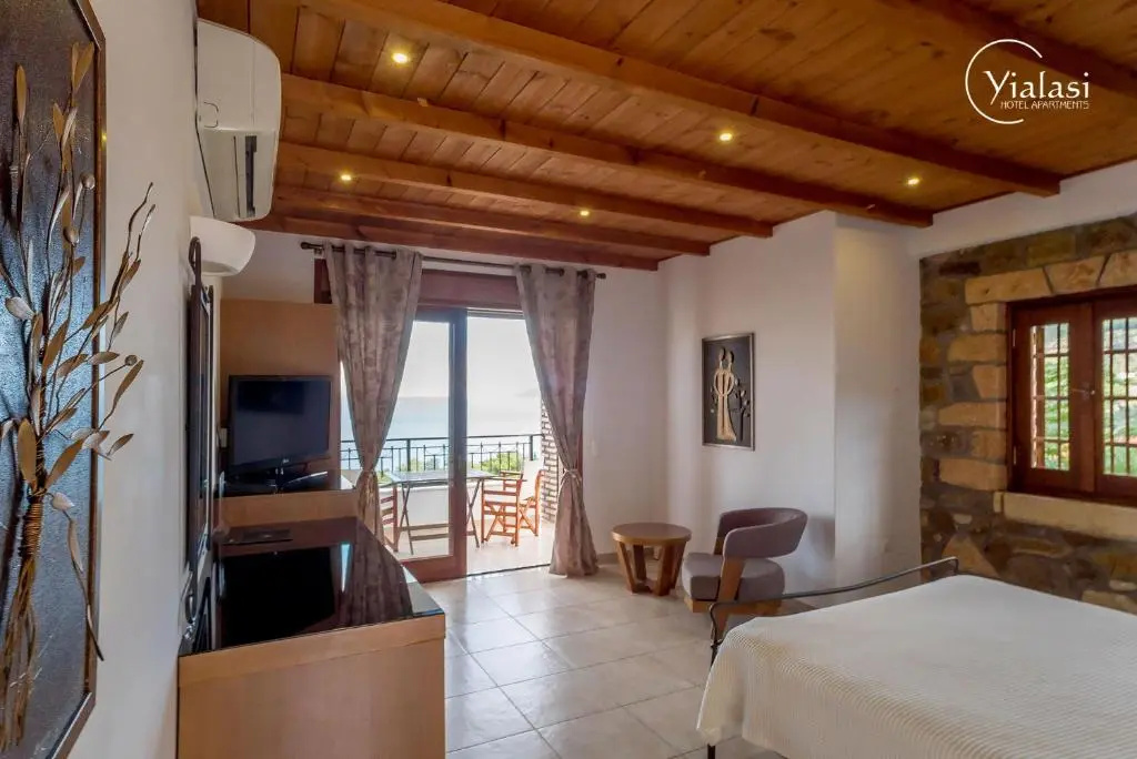 Yialasi - Chambres