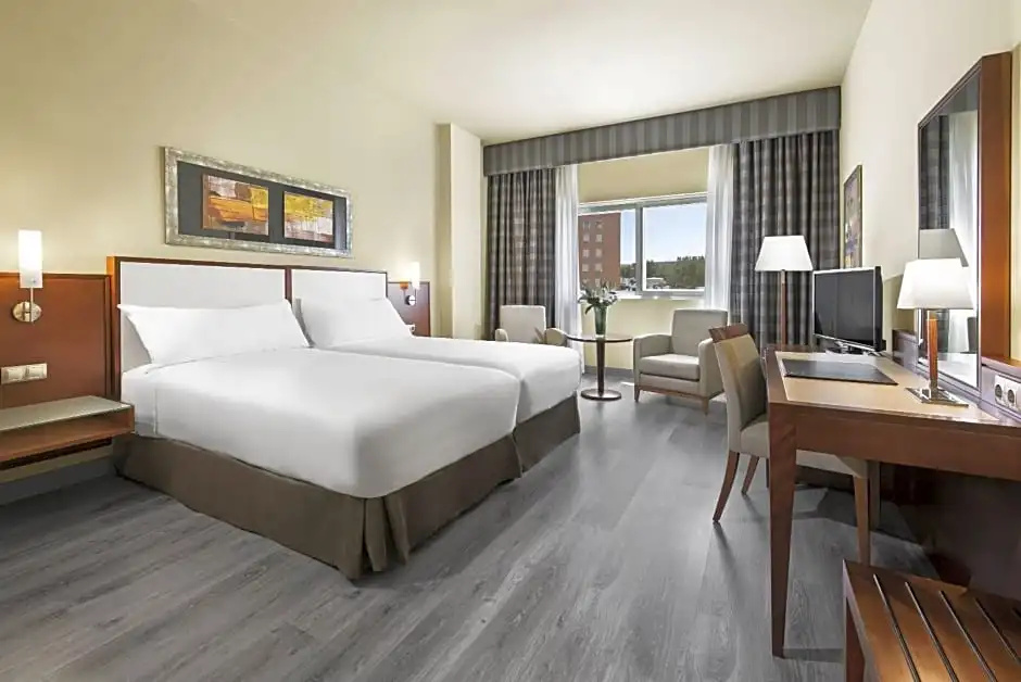 Elba Almería Business & Convention Hotel - Chambres