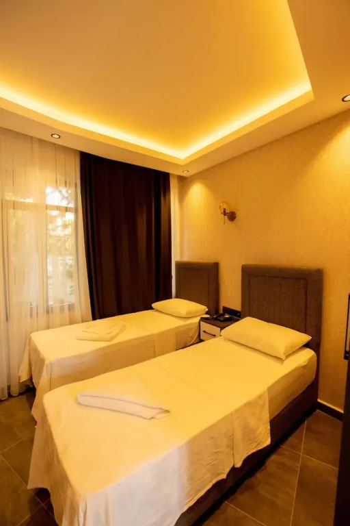 Standard Double room with balcony (full double bed)