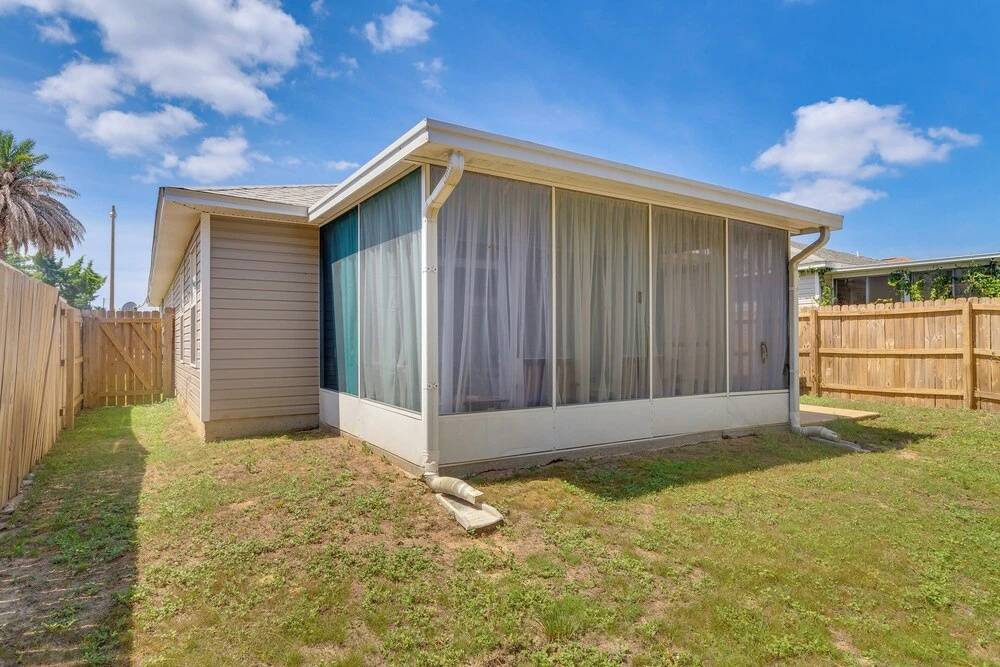 Fenced & Private Backyard: Navarre Retreat