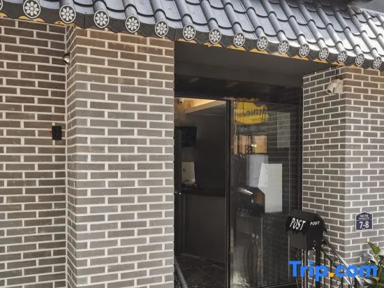 Eight Rest Hostel Myeong-dong