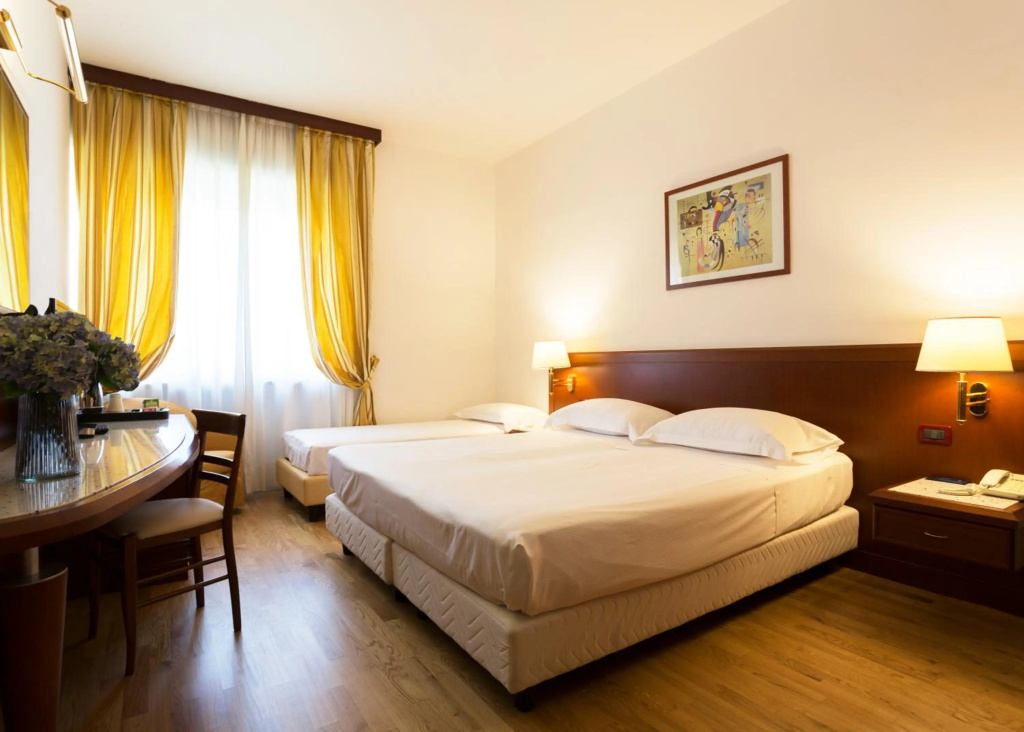 Hotel photo 20