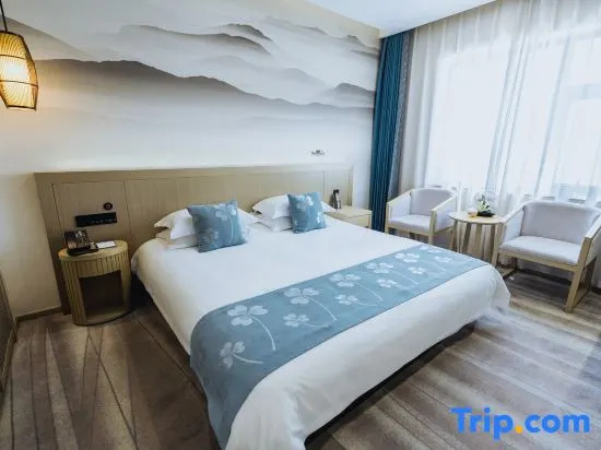 Superior Double room (full double bed)