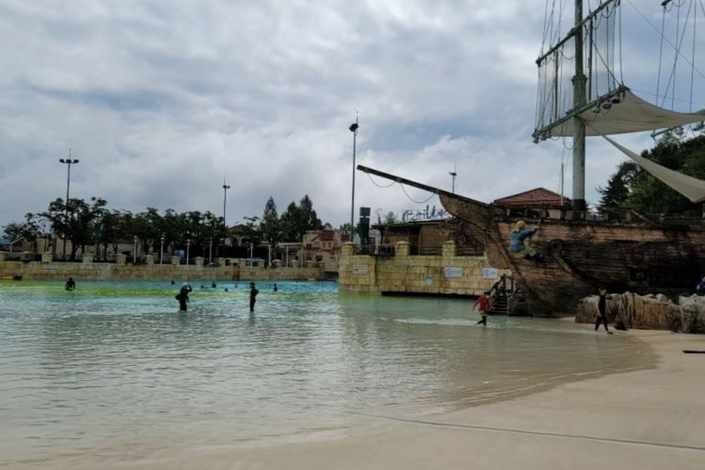 Beach & Waterfront