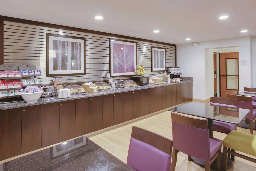 La Quinta Inn & Suites by Wyndham Detroit Metro Airport - Général