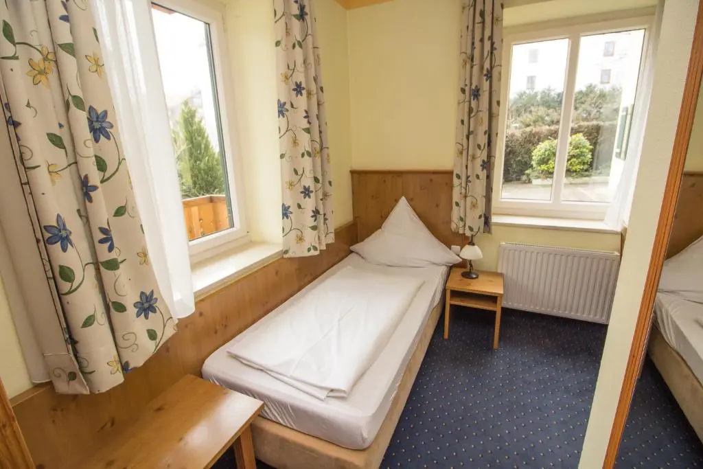 Hotel-Pension Marienhof - Chambres