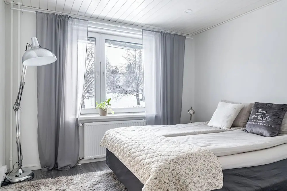 Bright 1br Apartment Next To The Beach 2