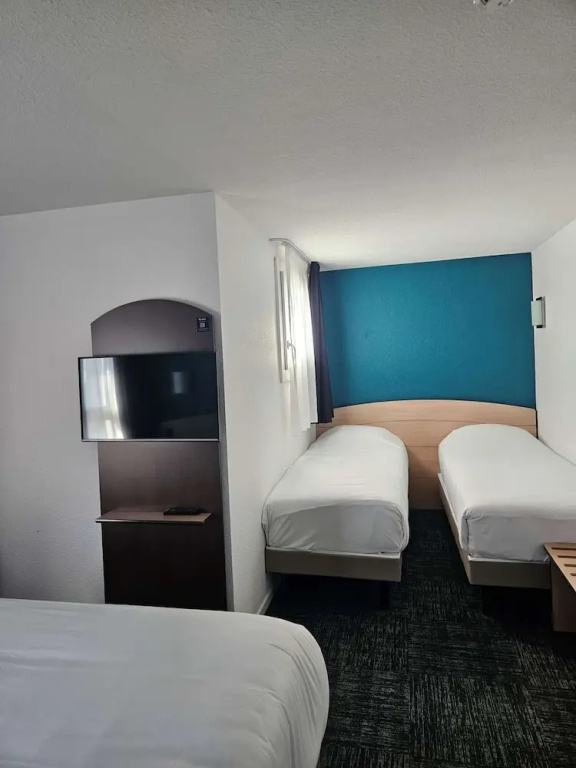 Kyriad NIORT - Espace Mendes-France - Chambres
