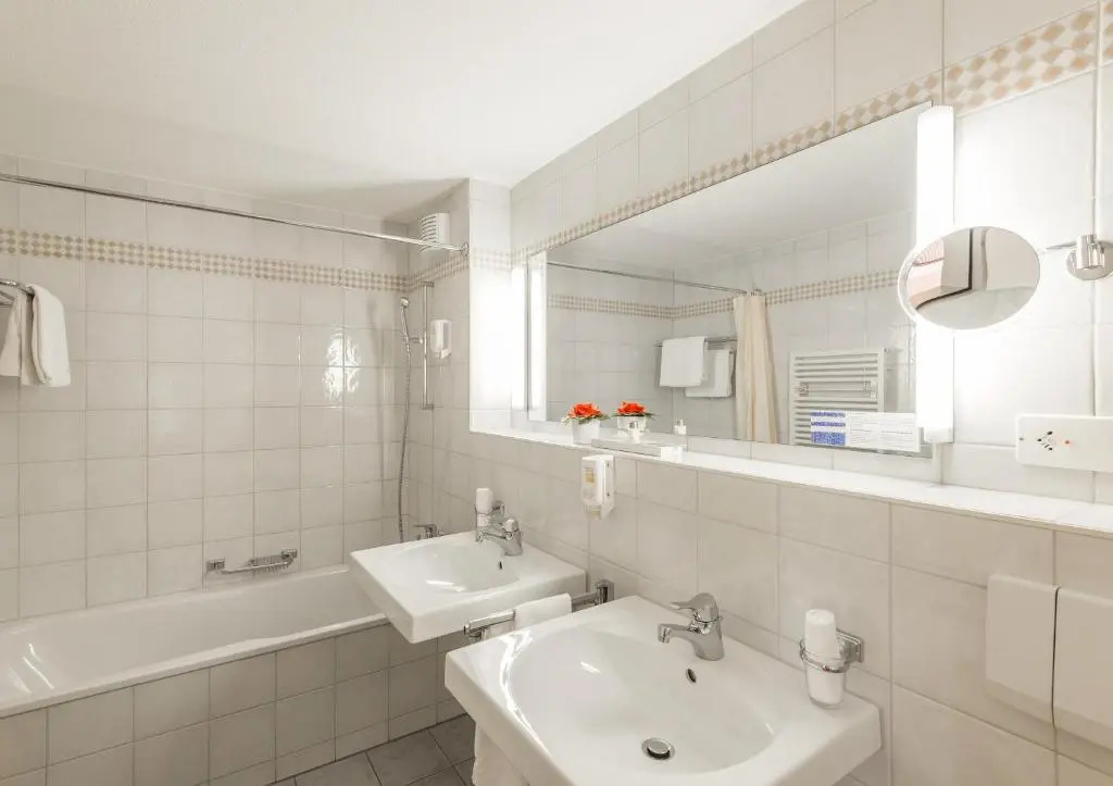 Hotel Monopol - Chambres