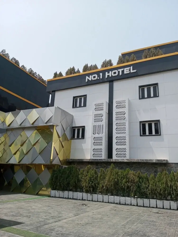 No. 1 Hotel