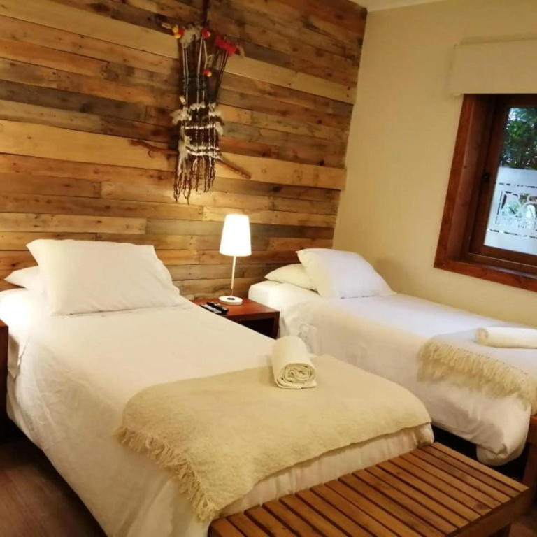 Hotel 381 — 2