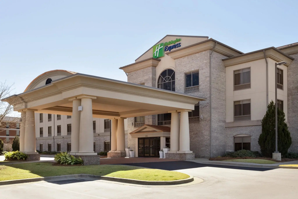Holiday Inn Express Hotel and Suites of Opelika/Auburn by IHG