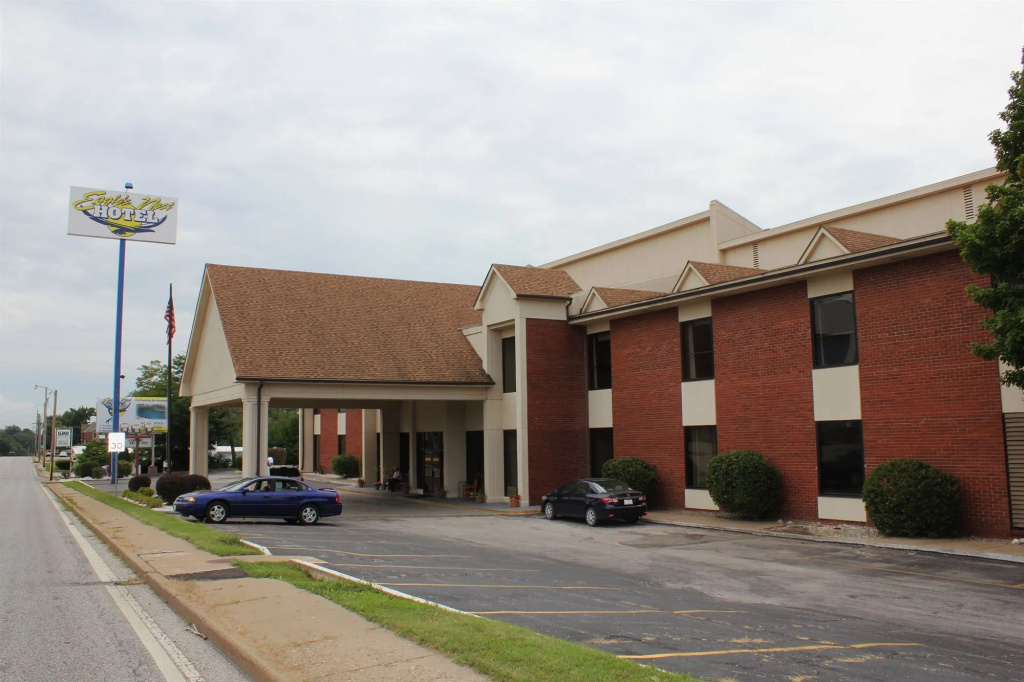 Eagles Nest Hotel