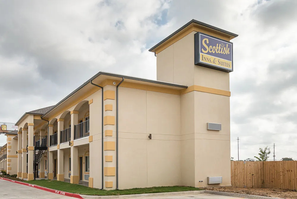 Scottish Inns & Suites — фото