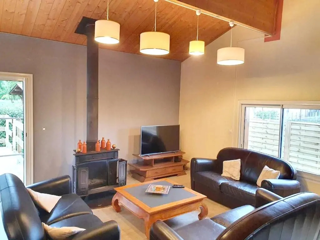 Voir la photo 2 — Maison de 7 chambres avec piscine privee jardin clos et wifi a Sainte Eulalie en Born