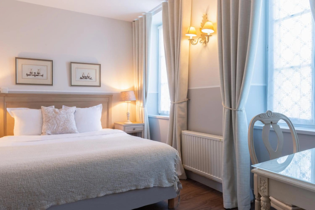 Hôtel Traiteur les Ormes, The Originals Relais — 4