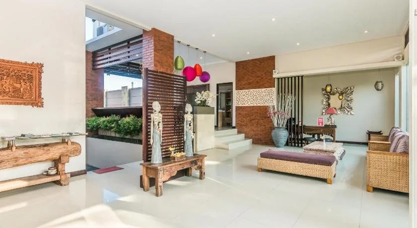 Svarna Suite Seminyak by ZEN Rooms