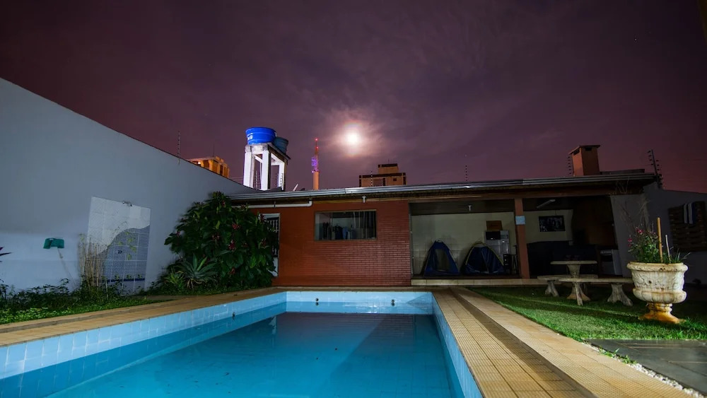 Кровать в общем номере в Made In Brazil Hostel
