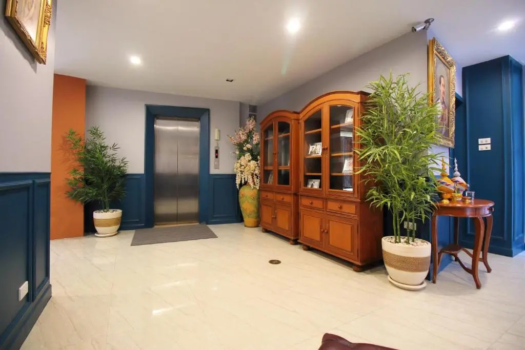 Super OYO 484 Pannee Residence Khaosan (Sha Plus) — фото