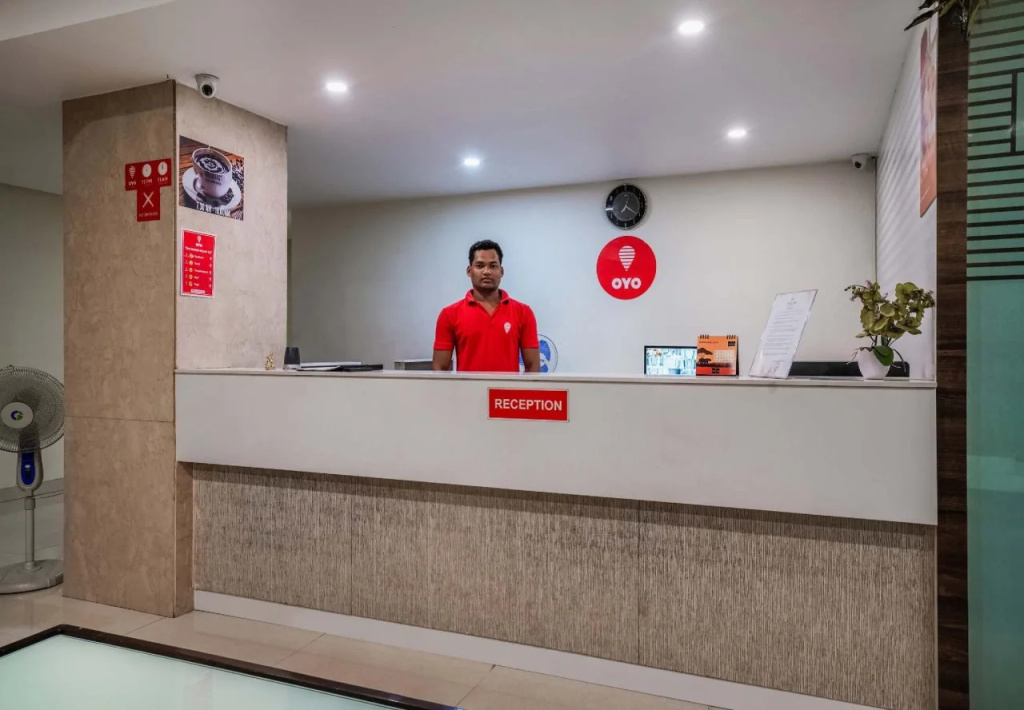 Lobby & Reception