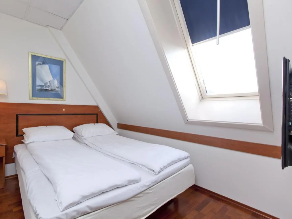 Standard Double room (twin beds)