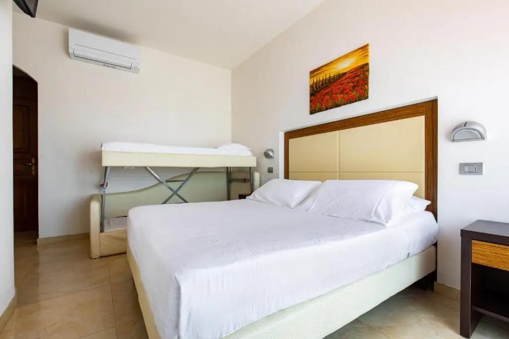 Standard Quadruple room