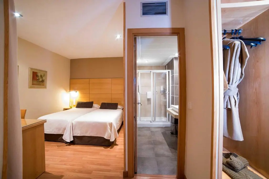 Triple room