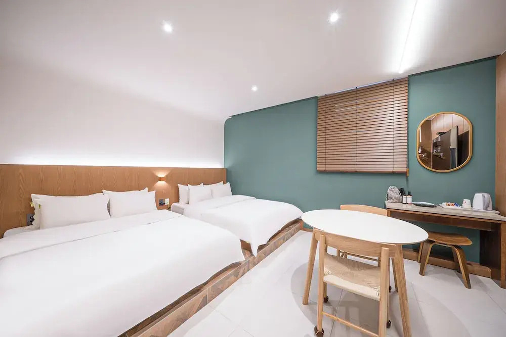 Standard Double Family room (twin beds)