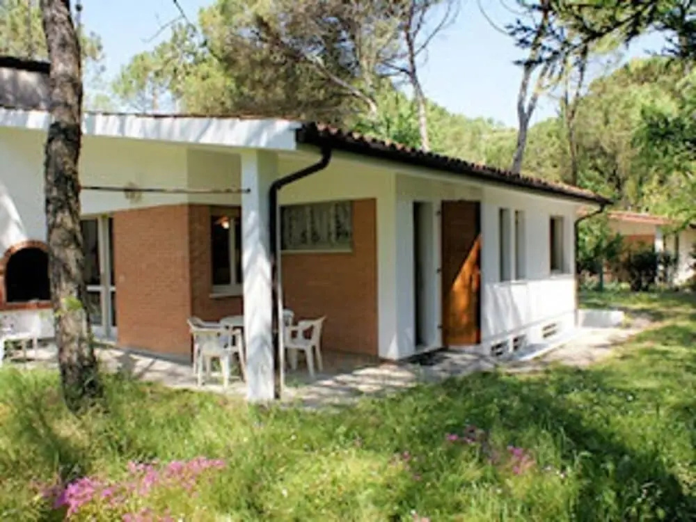 Pretty Villa in an Oasis of Greenery in Lignano Riviera