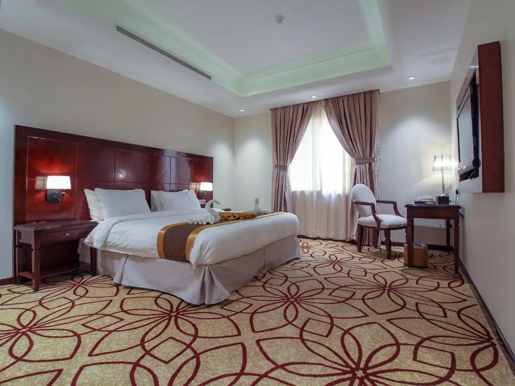 Hotel photo 12