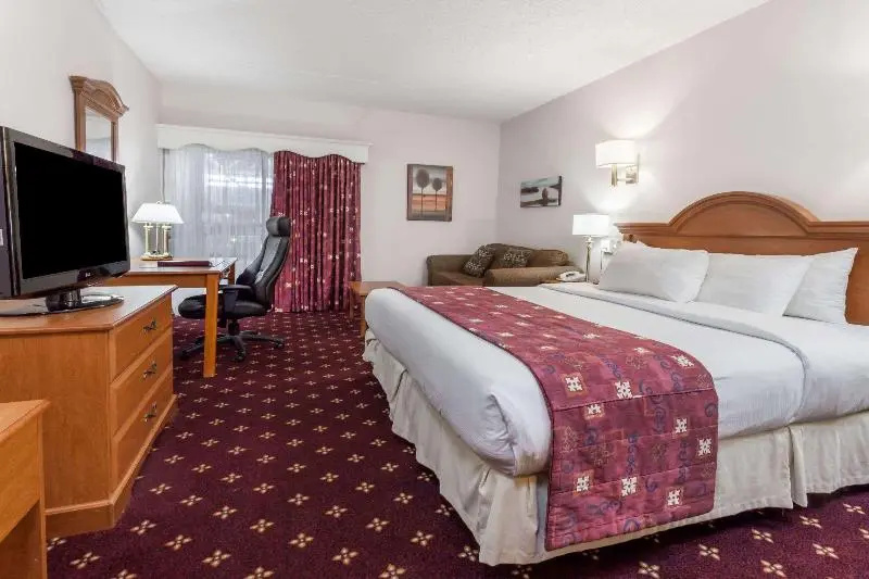 Ramada by Wyndham Fredericton - Chambres