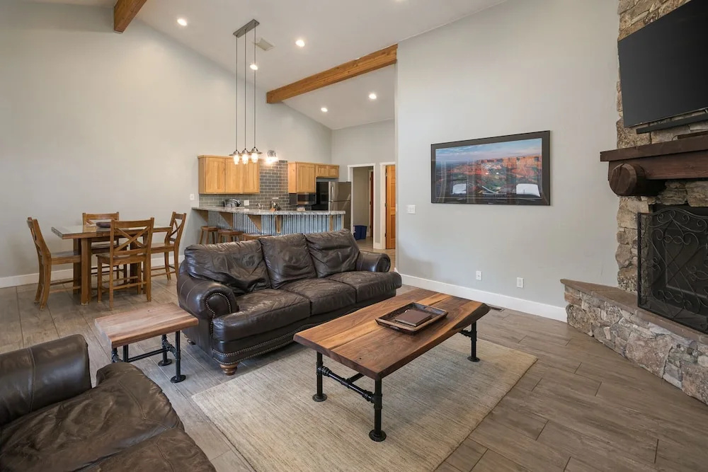3 Bedrooms Cottage
