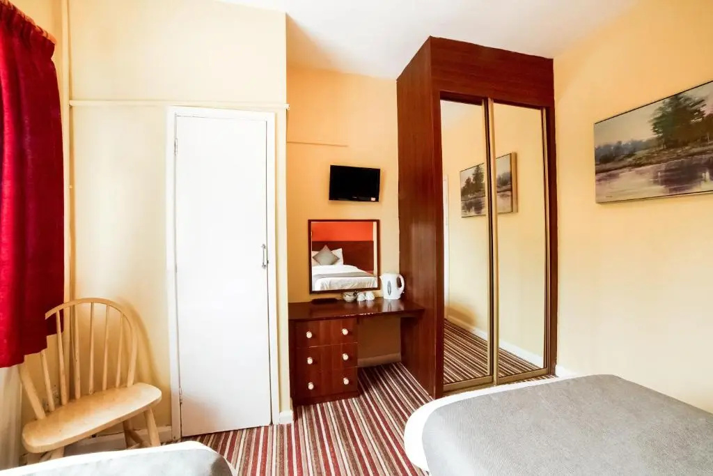 OYO The Royal Hotel - Chambres
