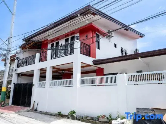 Reddoorz @ Alquiza Residences Paranaque