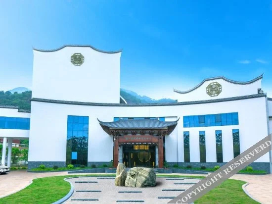 Fujian Minyuan Hotel (Minhou University Town Minjiang University Academic Exchange Center)