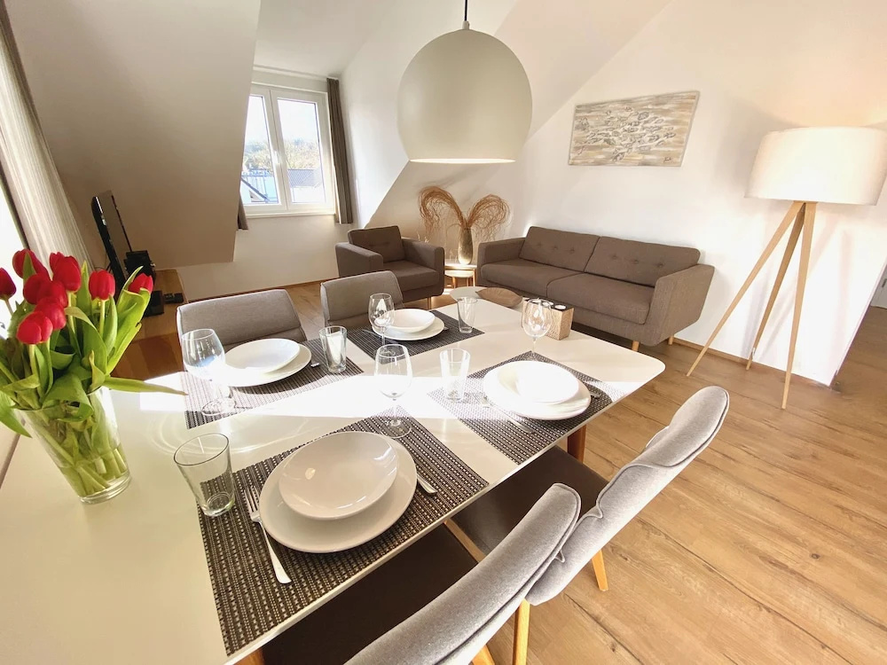 2 Bedrooms Comfort room